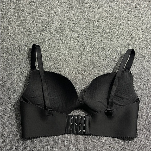 Elegant Black Women's Bra - Picture 2 of 4